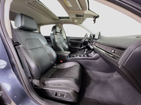 Used 2022 Honda Civic Touring image 28