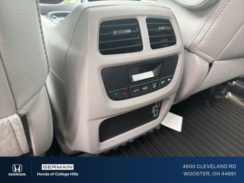Used 2022 Honda Pilot Special Edition image 13