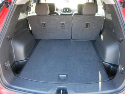 Used 2023 Chevrolet Blazer LT image 18