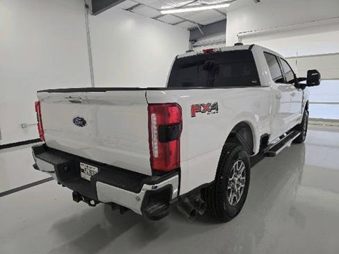 Used 2024 Ford F250 Lariat w/ FX4 Off-Road Package AWD/4WD image 10