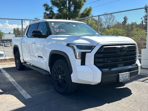 Used 2024 Toyota Tundra Limited AWD/4WD image 2