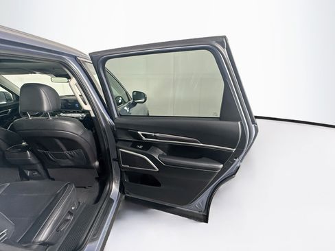Used 2025 Kia Telluride S FWD image 32