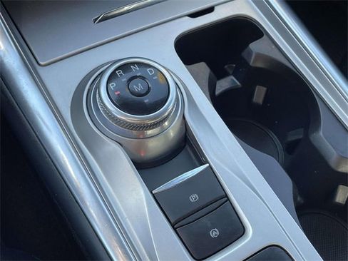 Used 2020 Ford Explorer XLT w/ Equipment Group 202A image 39