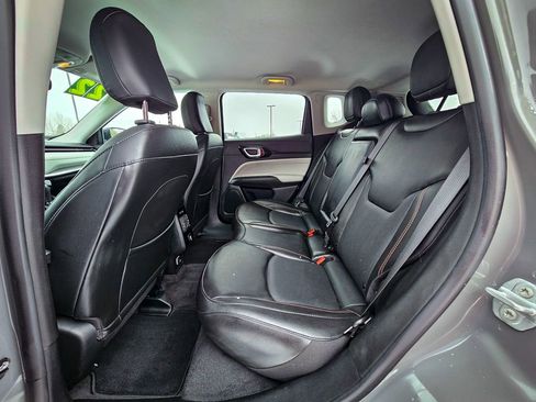 Certified 2022 Jeep Compass Limited image 30