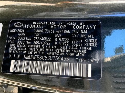 Used 2025 Genesis GV80 3.5T Prestige image 33