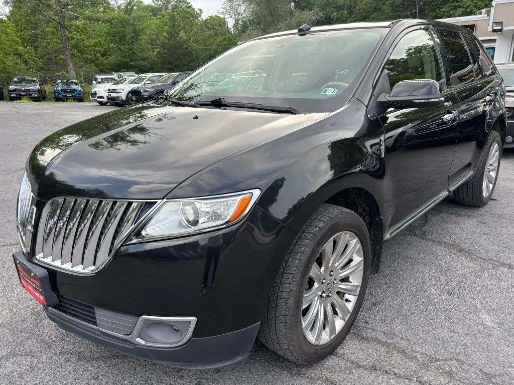 Used 2015 Lincoln MKX AWD w/ Equipment Group 102A image 4