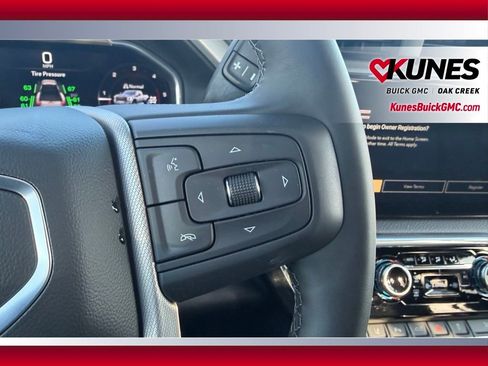 New 2026 GMC Sierra 3500 Denali w/ Denali Reserve Package image 15