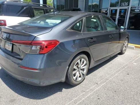 Used 2022 Honda Civic LX image 4