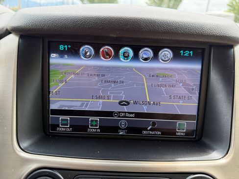 Used 2019 GMC Yukon XL Denali w/ Open Road Package AWD/4WD image 28