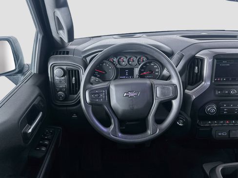 Used 2026 Chevrolet Silverado 1500 Custom Trail Boss w/ Turbomax Blackout Package AWD/4WD image 17