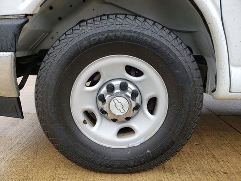 Used 2017 Chevrolet Express 3500 LT w/ LT Preferred Equipment Group image 27