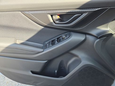 Certified 2023 Subaru Crosstrek 2.0i image 24