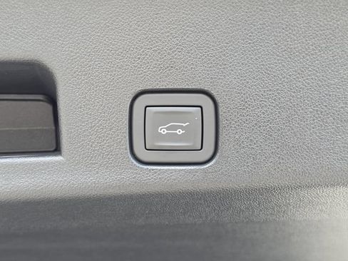 New 2026 Chevrolet Traverse LT FWD image 13