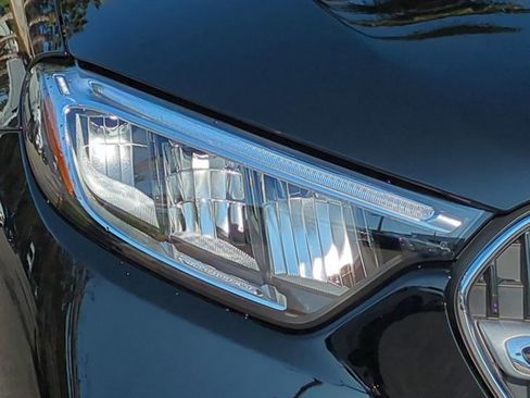 Used 2026 Mercedes-Benz GLC 300 image 10