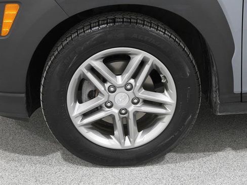 Used 2019 Hyundai Kona SE image 20