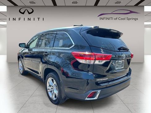 Used 2017 Toyota Highlander Limited image 5