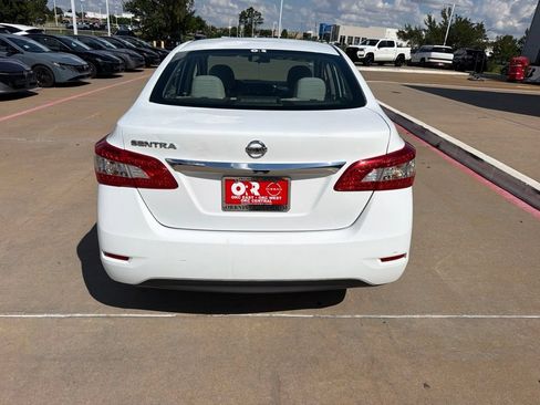 Used 2015 Nissan Sentra S FWD image 4