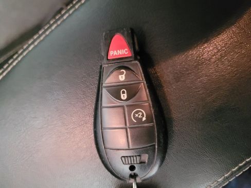 Used 2014 Jeep Cherokee Latitude w/ Cold Weather Group AWD/4WD image 32
