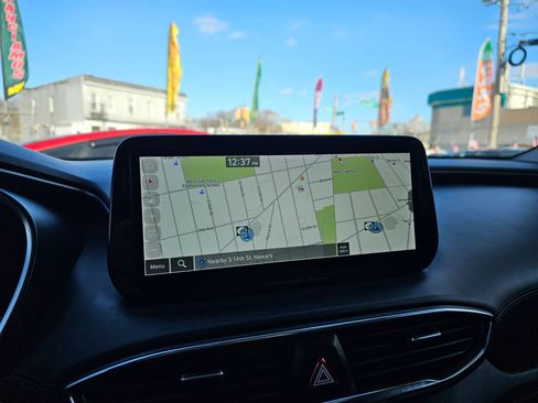 Used 2023 Hyundai Santa Fe SEL w/ Premium Package image 18