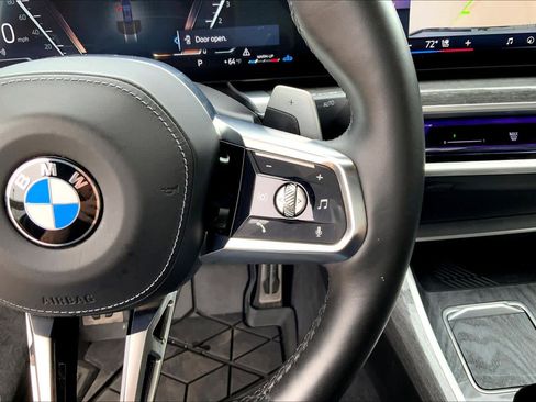 Certified 2024 BMW 760i xDrive w/ Executive Package AWD/4WD image 23