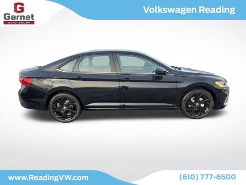 New 2026 Volkswagen Jetta SE image 6