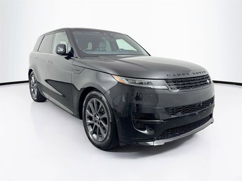 Used 2024 Land Rover Range Rover Sport Dynamic SE image 4