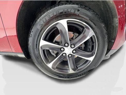 Used 2021 Buick Enclave Essence w/ Sport Touring Edition image 30