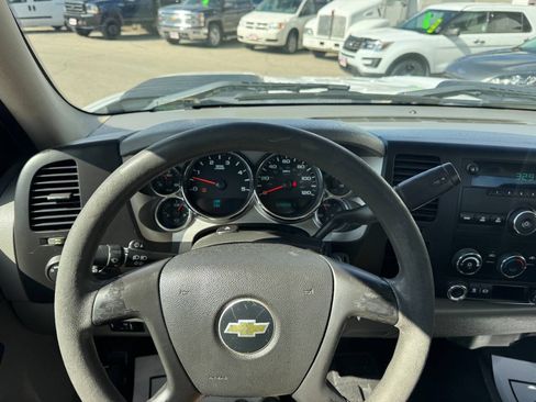 Used 2011 Chevrolet Silverado 2500 W/T AWD/4WD image 13