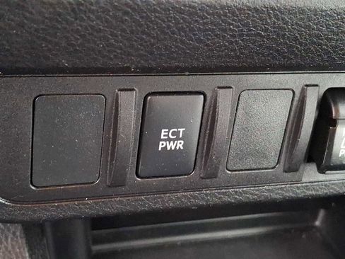 Used 2021 Toyota Tacoma TRD Off-Road image 20