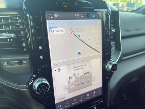 Used 2025 RAM 1500 Laramie image 10