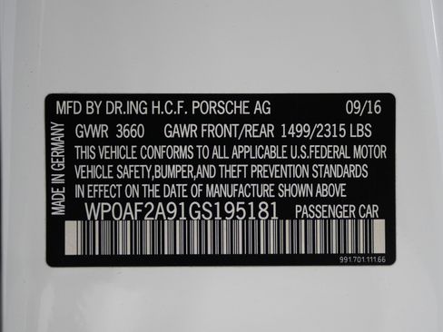 Used 2016 Porsche 911 R image 20