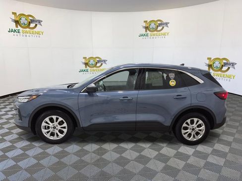 Used 2024 Ford Escape Active w/ Cold Weather Package FWD image 6
