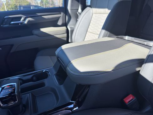 New 2026 Chevrolet Silverado 1500 ZR2 image 23