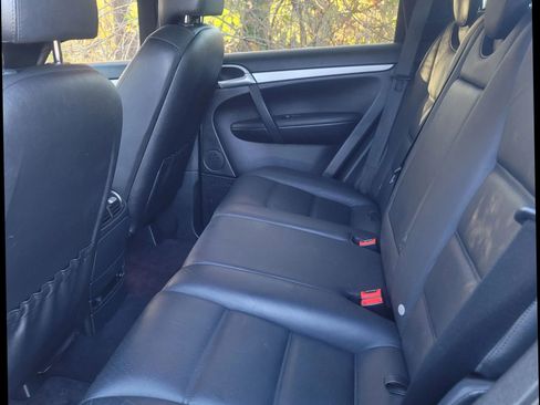 Used 2009 Porsche Cayenne image 18