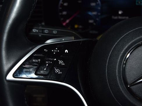 Used 2024 Mercedes-Benz GLE 450e 4MATIC image 10