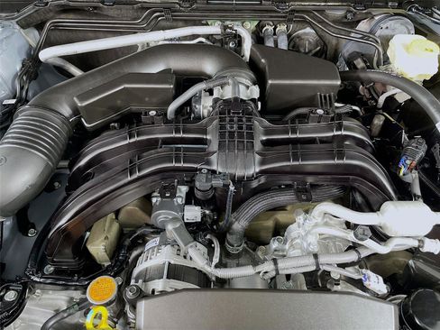 Certified 2025 Subaru Crosstrek 2.0i Premium image 33