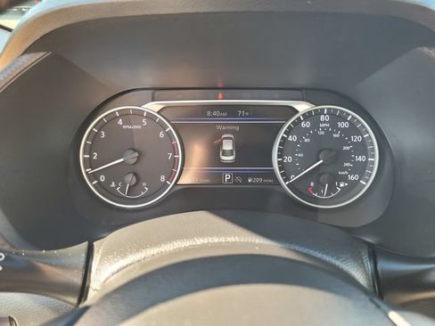 Used 2025 Nissan Sentra SV w/ SV Premium Package FWD image 29
