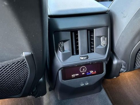 Certified 2025 BMW X3 xDrive30i w/ Premium Package image 19