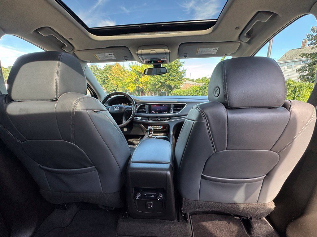 Used 2020 Buick Enclave Essence AWD/4WD image 23