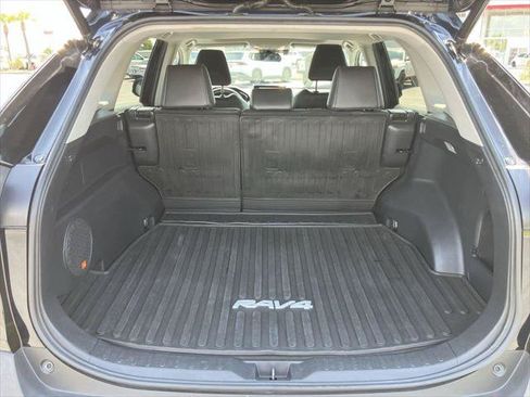 Certified 2021 Toyota RAV4 XLE Premium AWD/4WD image 27