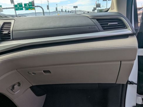 Used 2020 Honda Odyssey EX-L image 32