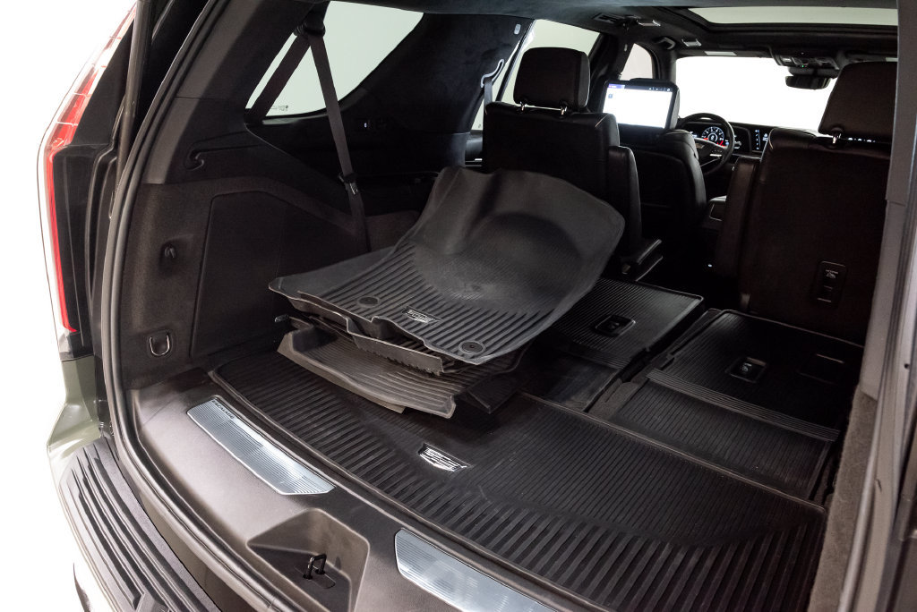 Used 2023 Cadillac Escalade V AWD/4WD image 45