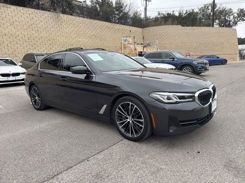 Certified 2022 BMW 530i w/ Executive Package image 2