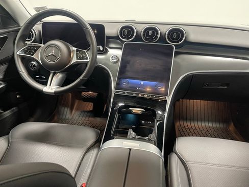Used 2025 Mercedes-Benz C 300 4MATIC Sedan image 29