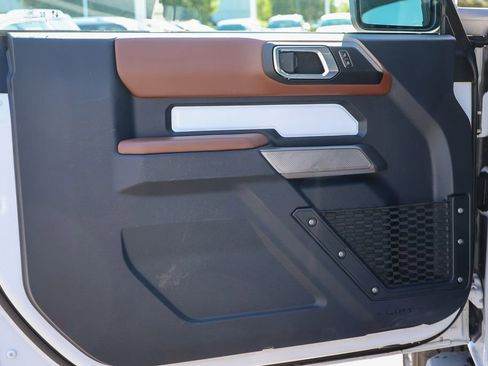 Certified 2023 Ford Bronco Outer Banks AWD/4WD image 4