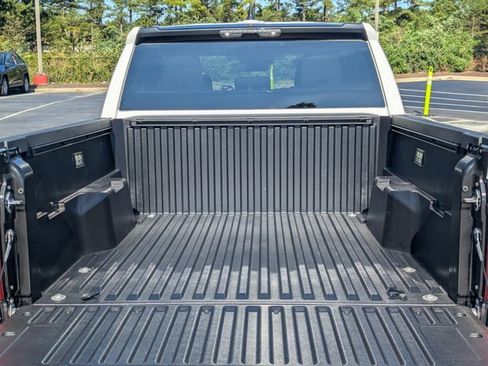 Used 2025 Toyota Tacoma SR5 image 16