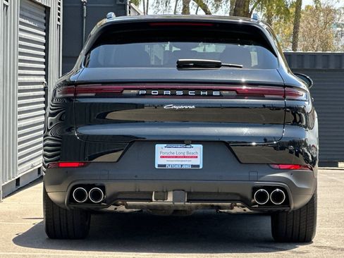 Used 2026 Porsche Cayenne E-Hybrid AWD/4WD image 7