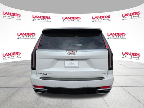 Used 2023 Cadillac Escalade Premium Luxury Platinum w/ Heavy-Duty Trailer Package AWD/4WD image 4