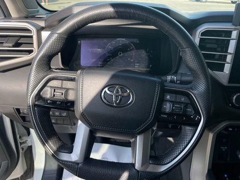 Used 2024 Toyota Tundra Limited AWD/4WD image 25