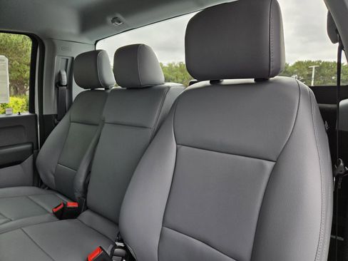 New 2026 Ford F250 XL w/ XL Chrome Package image 23